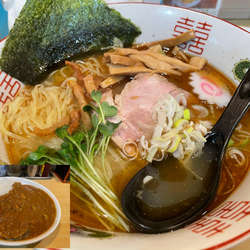 くろらーめん800円、ミニカレー300円