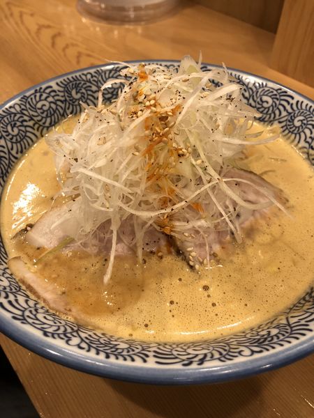 「ごまの辛いそば」@中華そば 笑歩の写真