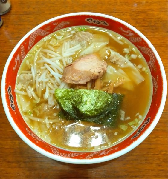 「ワンタン麺（￥900）」@栄華軒の写真
