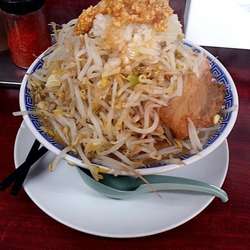 ふじ麺（800円）小結300g（50円）野菜（50円）