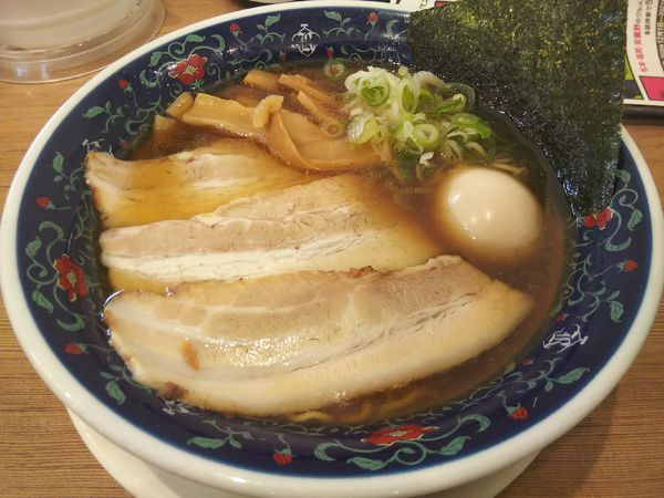「特製煮干し醤油ラーメン　※クーポンで５００円」@凌駕 IDÉAの写真
