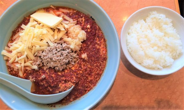 「タンタンメンめちゃ辛＋ニンニクひき肉ダブルバターチーズライス」@元祖ニュータンタンメン本舗 本店京町店の写真