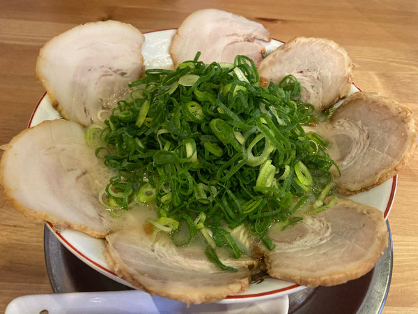 「ネギチャーシュー麺 1200円」@元祖とんこつ久留米ラーメン 福ヤの写真