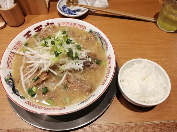 「ダブルチャーシューメン　850円　飯　小50円」@らーめん天天有 神田の写真