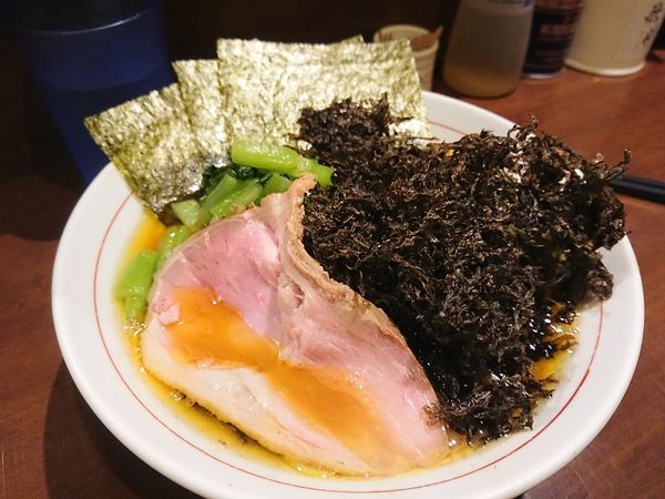 「ラーメン もも+岩海苔」@らーめん飛粋の写真
