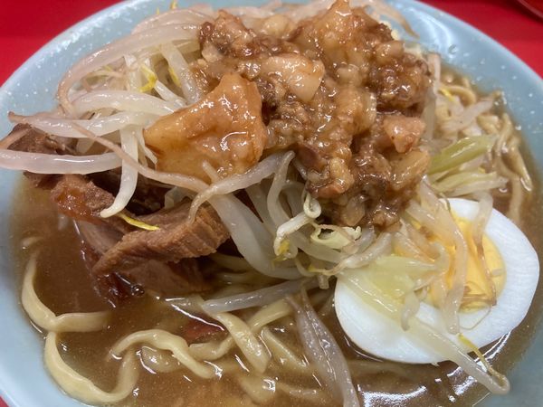 「富士丸ラーメン＋ヤサイ少な目＋ニンニク」@ラーメン富士丸 東浦和店の写真