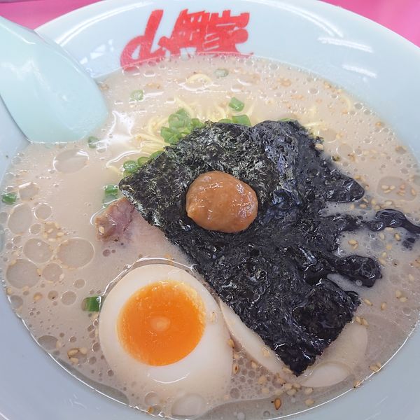 「朝ラーメン470円、クーポン味玉」@ラーメン山岡家 北見店の写真