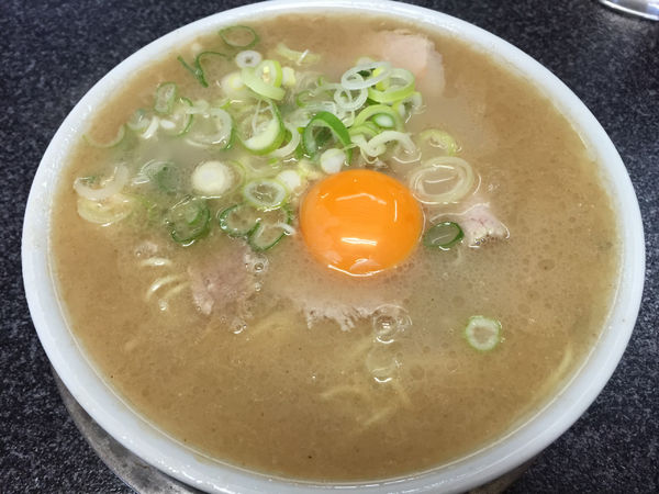 「ラーメン 生卵入り」@いちげん。の写真