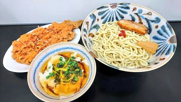 「【期間限定】鶏ポタつけめん+揚チキン」@自家製麺SHINの写真