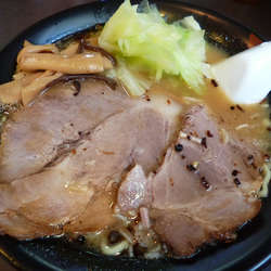 鶏白湯 醤油らー麺