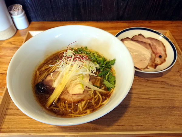 「限定 和出汁とスパイスのCurryそば+肉増し」@中華蕎麦 はざまの写真