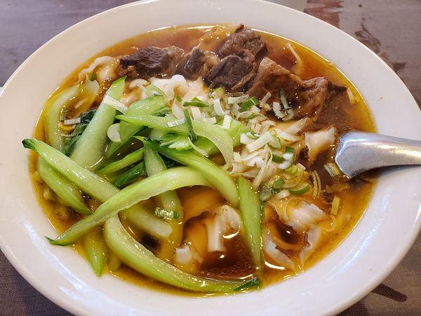 「牛肉刀削面」@一碗雲呑の写真