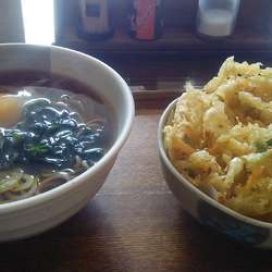 かけそば 320円＋かきあげ 110円＋生卵 50円