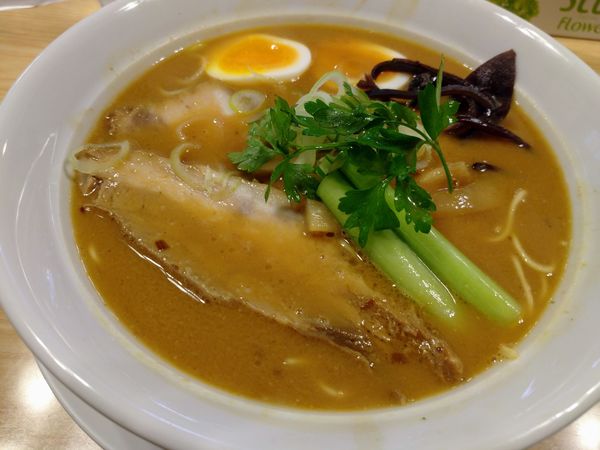 「さっぽろ味噌プレミアム(赤)」@らーめんDINING れんげの写真