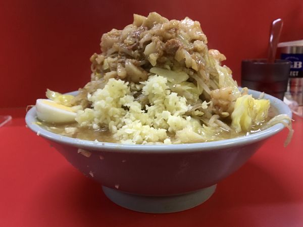 「富士丸ラーメン＋豚カス入りアブラ＋ニンニク＋ちょい野菜」@ラーメン富士丸 東浦和店の写真