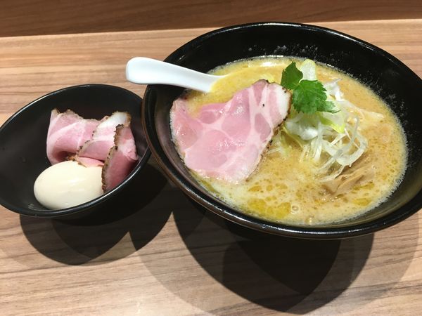 「鷄そば」@鶏そば うえ原の写真