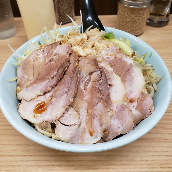 「かみ豚まぜそば＋チャーシュー」@めん屋 かみいたの写真