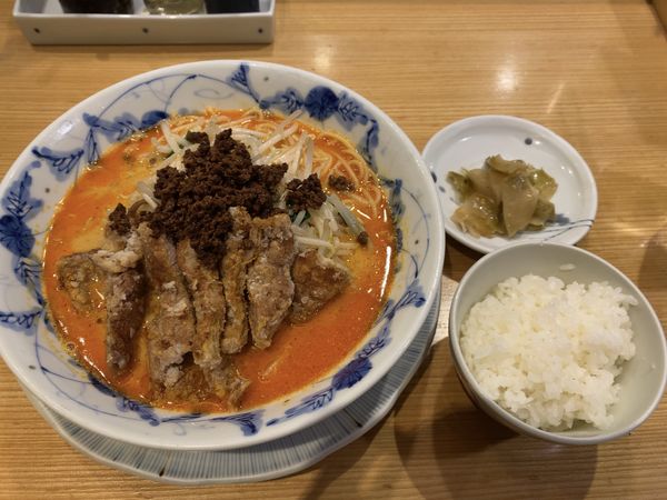「排骨担々麺（中辛）」@希須林 赤坂店の写真