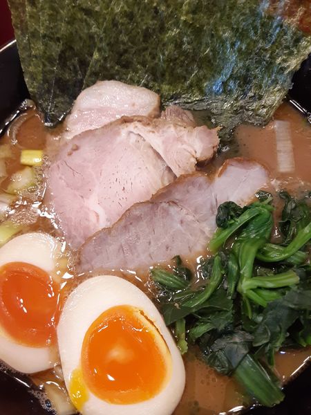 「特製ラーメン」@らーめん 谷瀬家 新橋店の写真