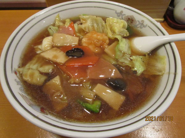 「五目うまにらーめん 900円」@美華の写真