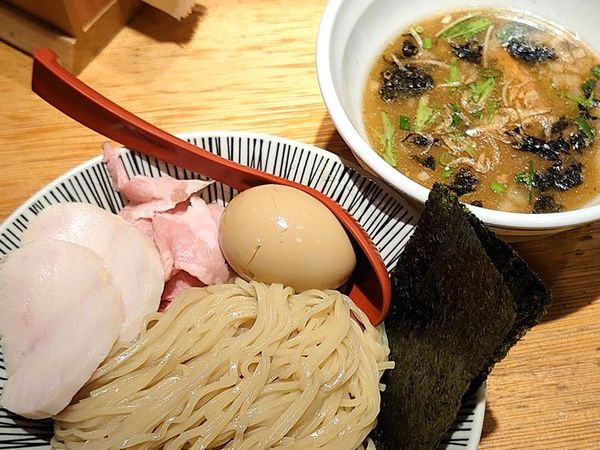 「″得”製塩つけ麺＠1,180円」@焼きあご塩らー麺 たかはし 新宿本店の写真