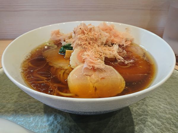 「極上かつお節の中華そば」@中華そば 深緑の写真