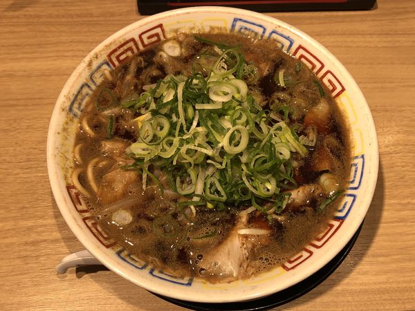 「津軽煮干ＢＬＡＣＫ　￥８５０」@長尾中華そば 名古屋驛麺通り店の写真