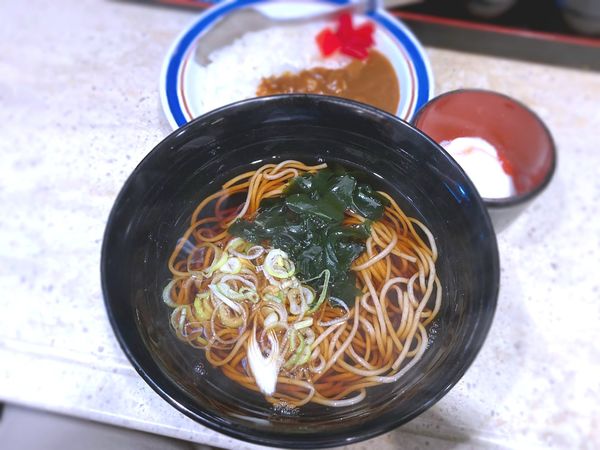 「朝カレーセット￥380」@名代 富士そば 飯田橋店の写真