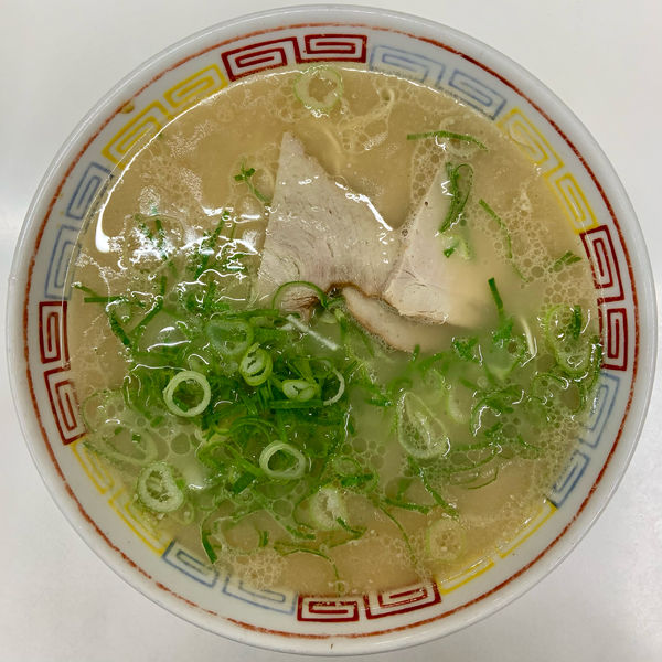 「ラーメン (550円)」@博多一心亭の写真