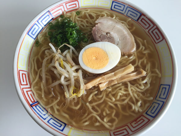 「ラーメン 中」@香味徳 由良の写真