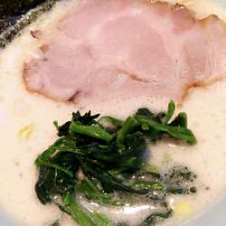 塩豚骨ラーメン