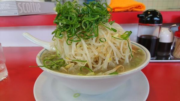 「ラーメン　ヤサイ多め　650円」@ラーメン福 小幡店の写真