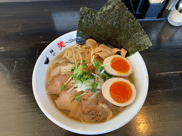 「特製煮干しらーめん」@麺や 笑 ～Sho～の写真