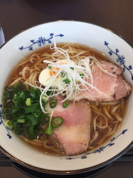 「煮干らーめん」@麺屋 粉哲の写真