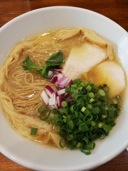 「しろらぁ麺」@らぁ麺しろの写真