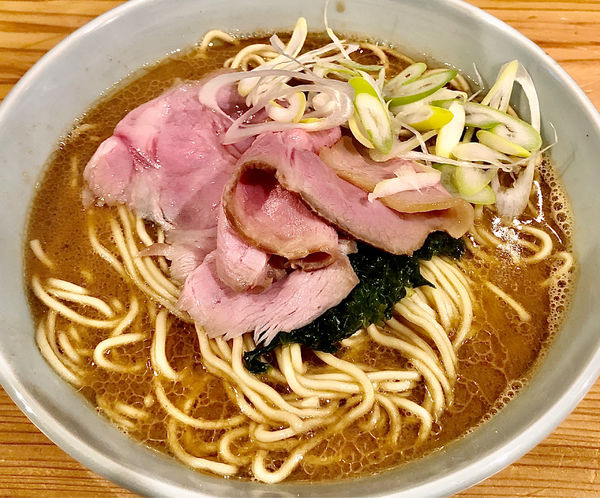 「さんま煮干しらーめん900　大盛り100」@魚焚の写真