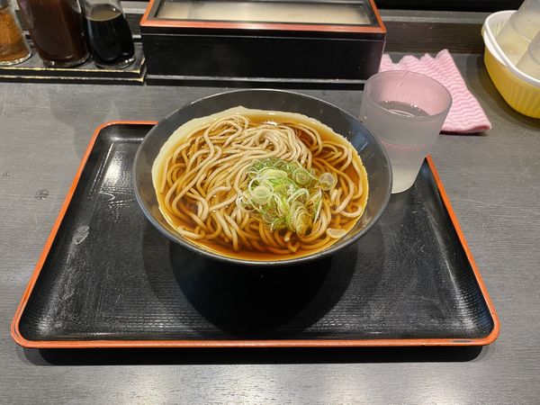 「かけそば350円」@風雷庵 浅草北口店の写真