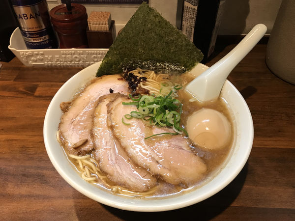 「紫そば 麺大盛」@中華そば むらさき山の写真