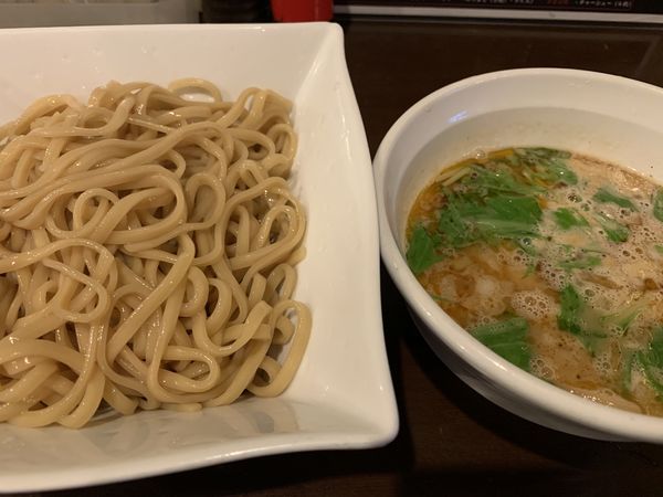 「つけめん 750円(中盛 +50円)」@ZOOTの写真