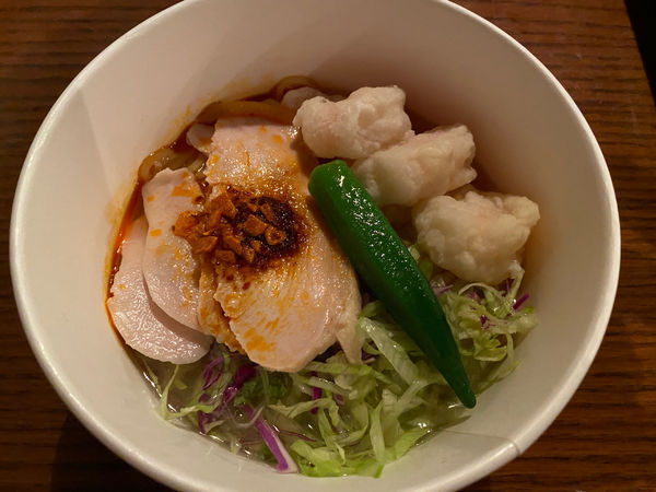 「チキンと海老の冷やし麺(ゆず風味) ¥880」@ドックサイドダイナーの写真