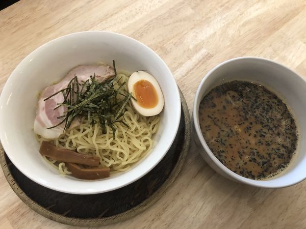 「海老風味ほろにが味噌つけ麺」@らーめん三吉の写真