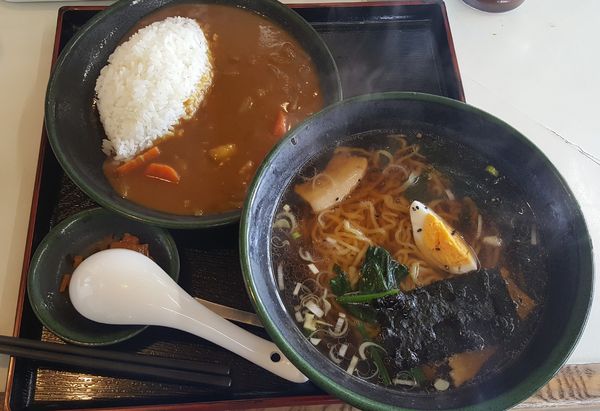 「正油ラーメン＋ミニカレー」@らーめん つくしん坊の写真