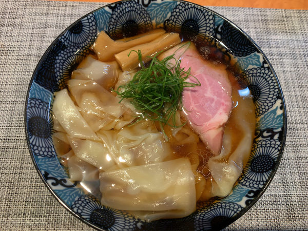 「肉わんたん中華そば970円」@柴崎亭の写真