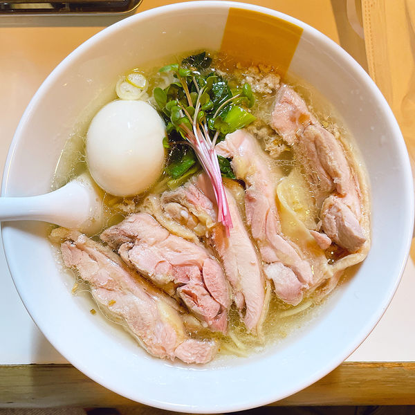 「塩生姜らー麺肉玉入り」@塩生姜らー麺専門店 MANNISH 浅草店の写真