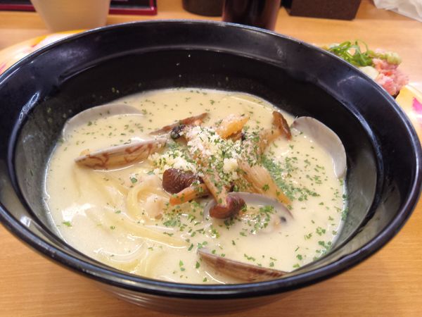 「あさりのクリーミーヌードル418円」@スシロー 大宮店の写真