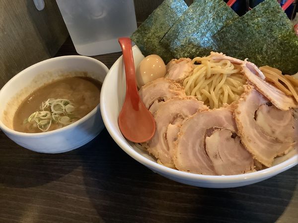 「特製メガ豚煮干しつけ麺 1100円」@らーめん 福たけ 桜木本店の写真