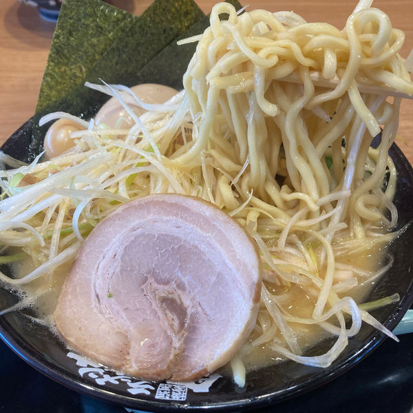 「ネギラーメン」@横浜家系ラーメン 町田商店 藤沢湘南台店の写真