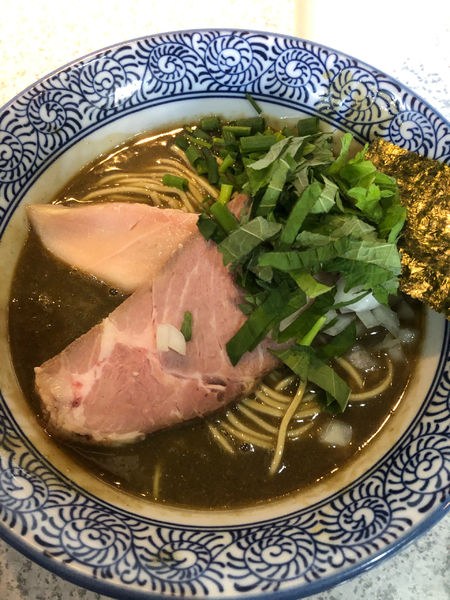 「濃厚煮干し+牛脂の和え玉」@破壊的イノベーションの写真