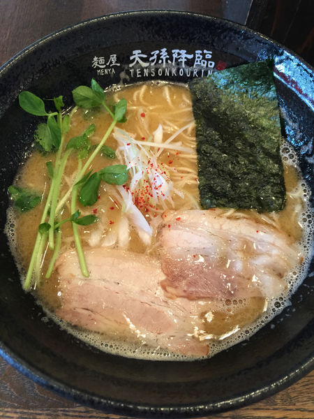 「天降らー麺　塩」@麺屋 天孫降臨 三宮本店の写真