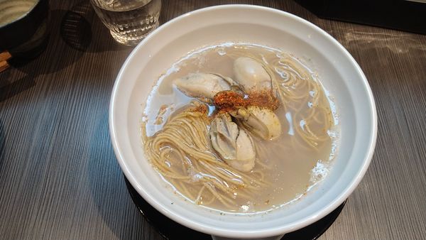 「牡蠣七味鯛そば¥1050+ハートランド生ビール+ポン酒」@柳麺 呉田-goden-の写真